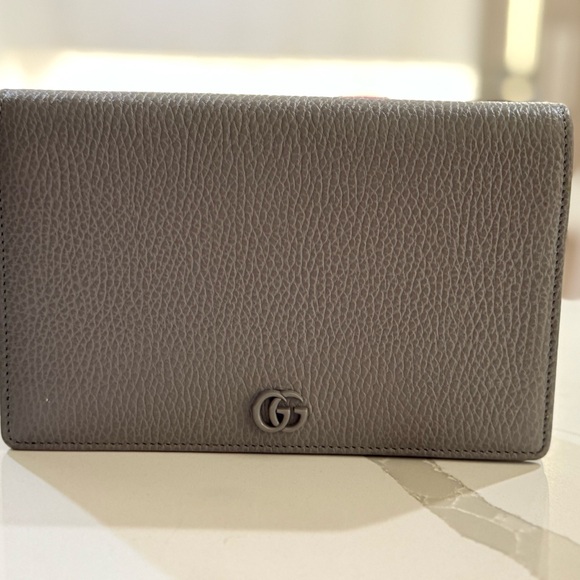 Gucci Charcoal Leather Wallet with Chain - Picture 2 of 16